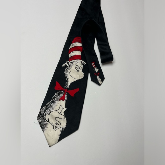 Vintage Dr. Seuss silk Cat in the hat tie - Picture 8 of 8